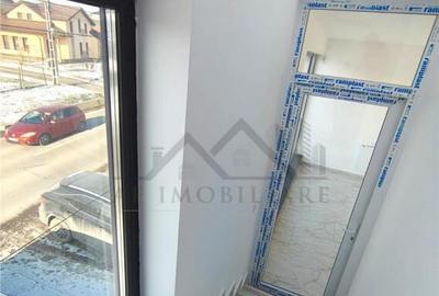 Spatiu comercial Lunca Cetatuii - langa Centura - 21