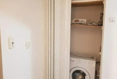 Garsonieră decomandată în Decebal