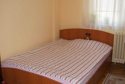 Apartament cu 3 camere semidecomandat, mobilat în Victoriei - 2