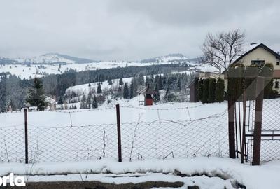 Teren de 2000 mp, în Șieu