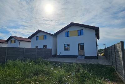 Casă cu 3 camere în Central