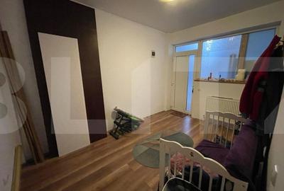 Apartament cu 3 camere semidecomandat, mobilat în Europa