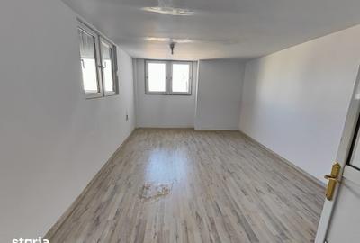 Spațiu comercial, de 550 mp, în Bartolomeu