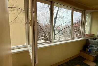 Apartament cu 3 camere semidecomandat, mobilat în Obor - 13