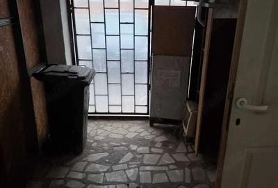 Spațiu comercial, de 59 mp, în Central - 8