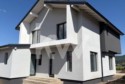 Casa individuala cu vedere spre munte in localitatea Cristian - 2