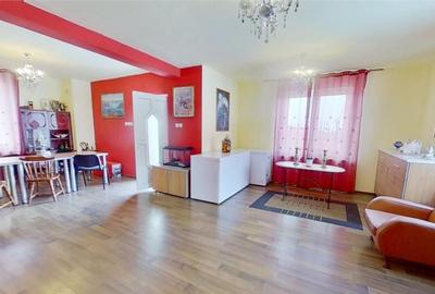 Casă cu 5 camere cu Teren 500 Mp în Central - 2