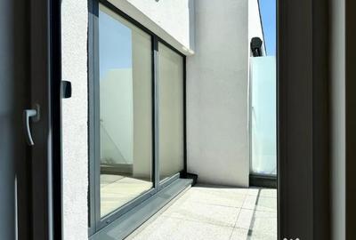 Apartament cu 3 camere semidecomandat în Sud - 18