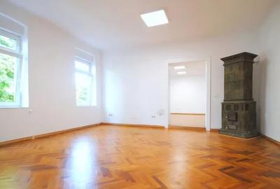OPORTUNITATE - proiect subevaluat, casă principală și 3 apartamente separate - 9