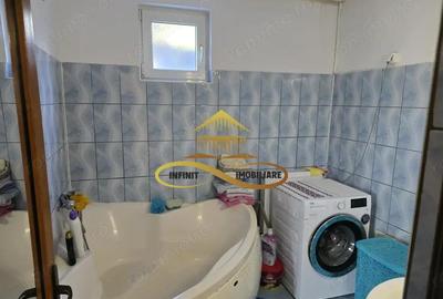 Casa de vanzare in oras / cartier CFR din caramida P+M - 16