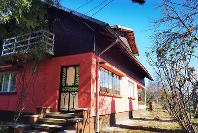 Casă cu 4 camere în Breaza de Sus