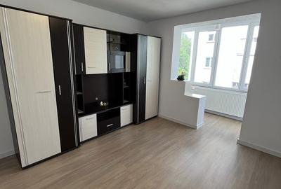 Apartament cu 2 camere decomandat în Central - 2