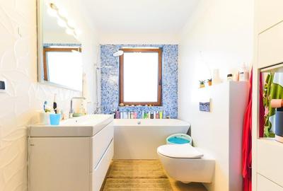 Casă cu 4 camere cu Canalizare în Europa - 7