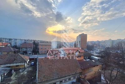 Apartament cu 2 camere semidecomandat, mobilat în Aurel Vlaicu