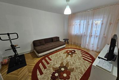 Apartament cu 4 camere decomandat în Eremia - 2