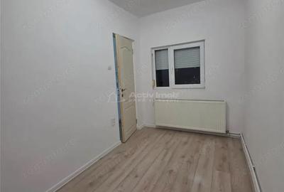 Apartament cu 3 camere semidecomandat în Micro 9 - 3