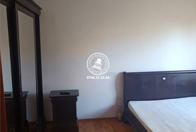 Apartament cu 2 camere semidecomandat, mobilat în Podul de Piatră