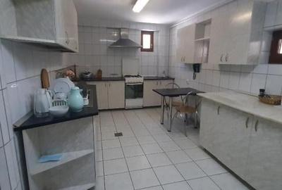 Casa de vacanta sau pensiune situata langa Cabana Trei Brazi Predeal - 13