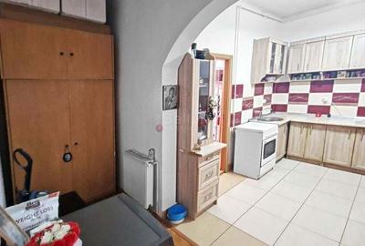 Apartament cu 2 camere semidecomandat, mobilat în Central - 8
