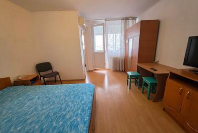 Garsonieră semidecomandată, mobilată în 1 Decembrie 1918 - 1