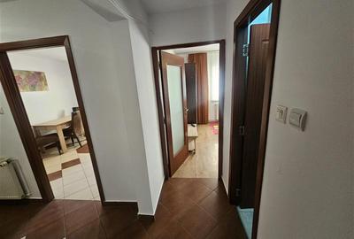 Apartament cu 2 camere decomandat în Micro IV - 13