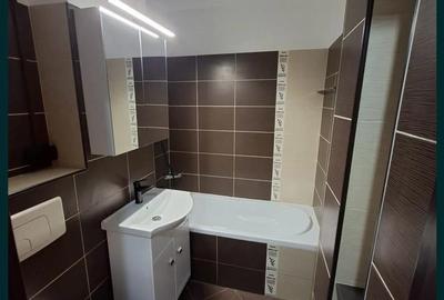 Apartament cu 2 camere decomandat în Lacul Tei