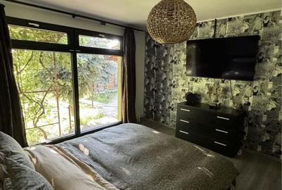 Casă cu 3 camere cu Teren 350 Mp în 23 August - 1