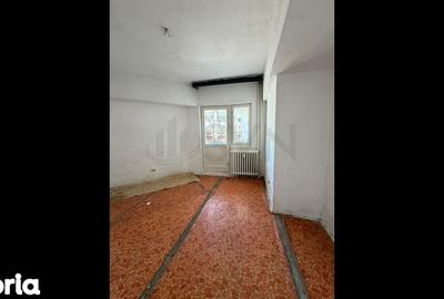 Apartament cu 3 camere decomandat în Crângași - 12