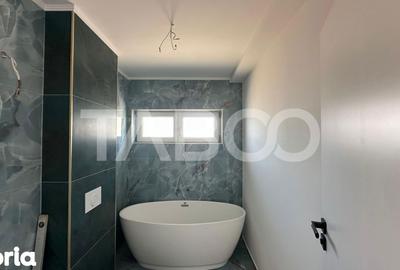 Apartament cu 3 camere decomandat în Cristian - 16