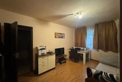De inchiriat apartament cu 3 camere Manastur - 1