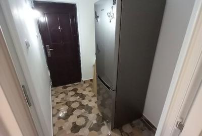 Garsonieră decomandată în Uric - 7