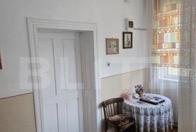 Casă cu 5 camere cu Teren 657 Mp în 700