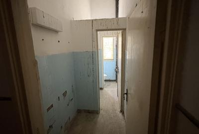 Spațiu comercial, în Popoveni - 2