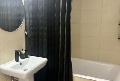 Apartament cu 2 camere decomandat în 13 Septembrie