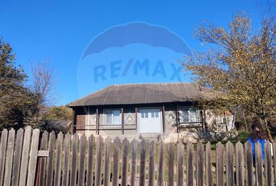 Casa / Vila cu 2 camere de vanzare Casa / Vila cu 2 camere de vanzare - 2