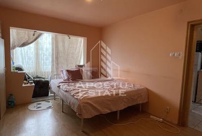 Apartament cu o camera Intrarea Peru Steaua etaj 2 - 2