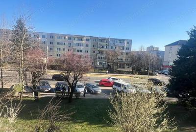 Apartament cu 4 camere decomandat în Central - 2