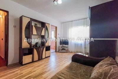 Garsonieră semidecomandată în Micro 15 - 15