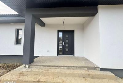 Casă cu 4 camere cu Teren 812 Mp în Groși - 4