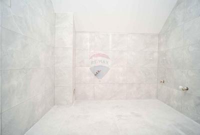 Casă cu 5 camere cu Teren 1000 Mp în Vișan - 10