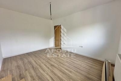Casă cu 4 camere cu Teren 250 Mp în Calea Urseni - 13