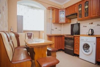 1 camera in zona Unirii - 1