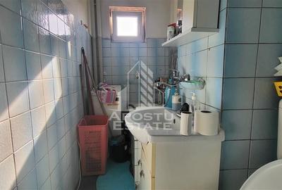 Apartament cu 3 camere, etaj intermediar, zona Dacia - 8