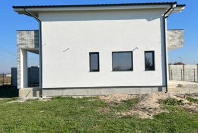 Casă cu 3 camere cu Teren 664 Mp în Vetiș - 6