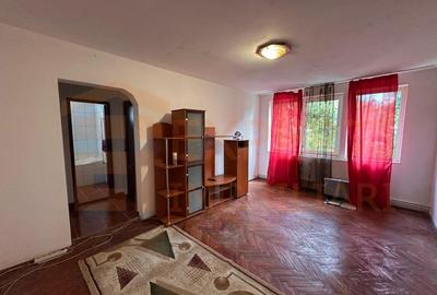 Apartament cu 2 camere semidecomandat, mobilat în Tomis II
