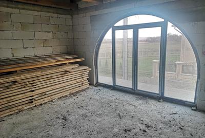 Casă cu 4 camere în Central - 8