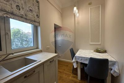 Apartament cu 2 camere semidecomandat, mobilat în P-ța Victoriei - 14