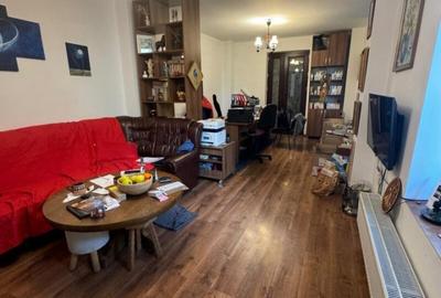 Casă cu 5 camere cu Teren 100 Mp în Rahova - 1