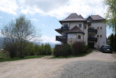 Vanzare hotel in zona superba de munte cu priveliste incredibila din camere - 31