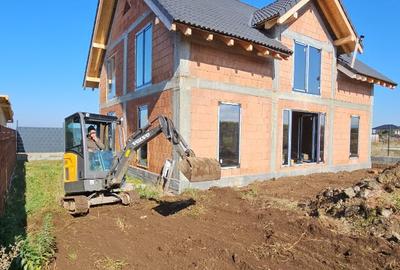 Vand casa la rosu, intabulata cu AC pana in 9/2027 - 9